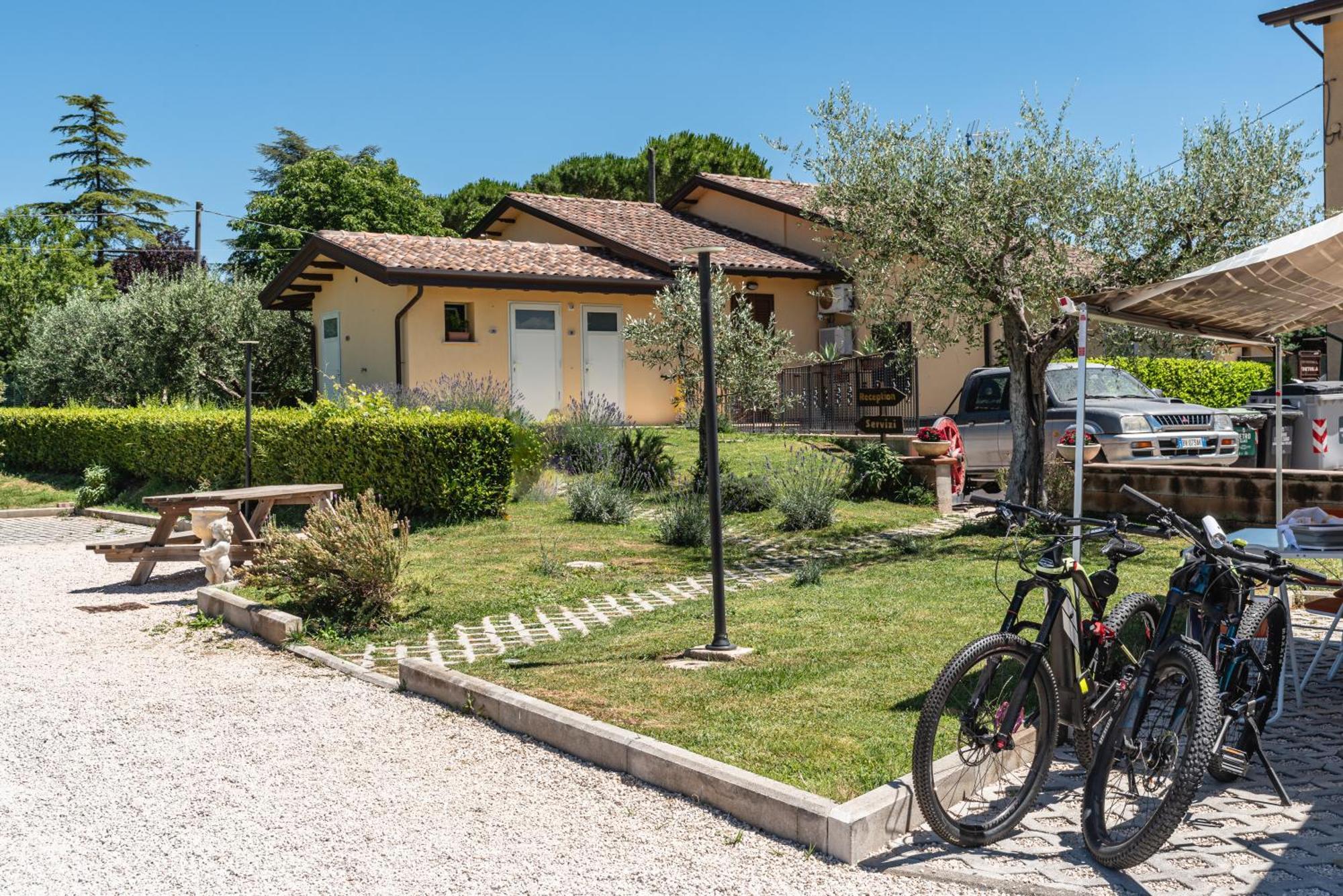 Agriturismo Il Girasole Assisi Exterior photo
