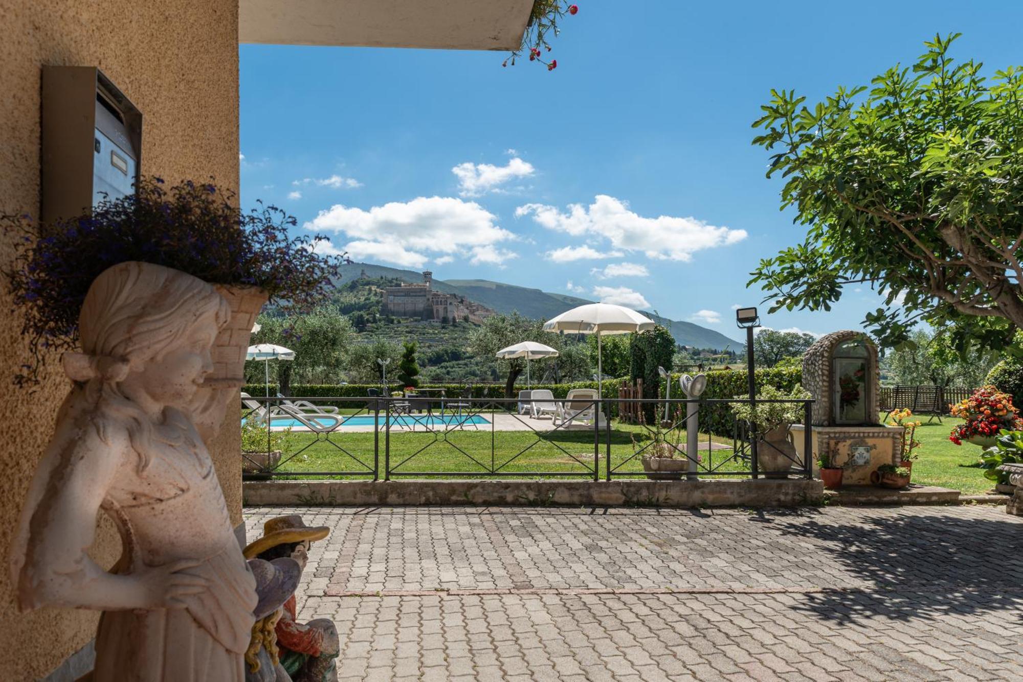 Agriturismo Il Girasole Assisi Exterior photo