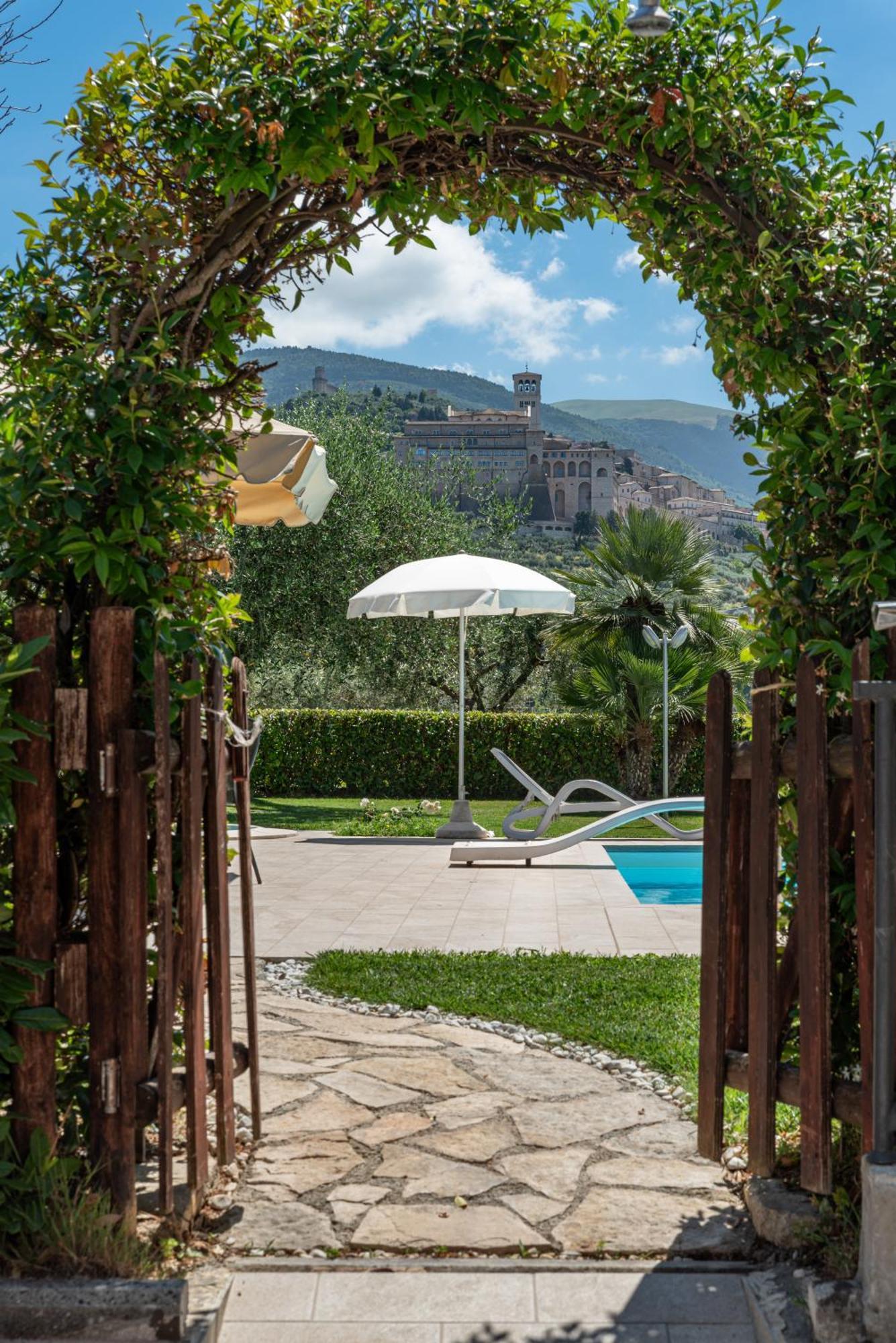 Agriturismo Il Girasole Assisi Exterior photo