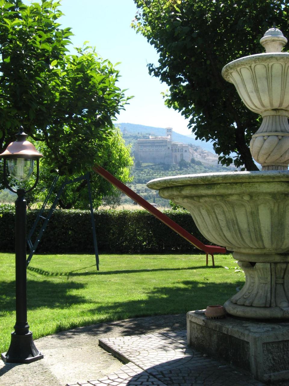 Agriturismo Il Girasole Assisi Exterior photo